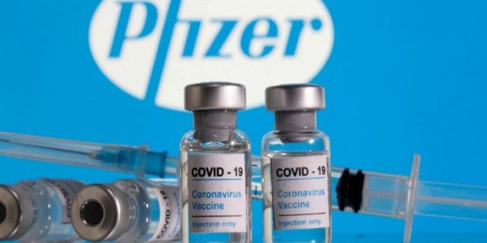 Побочных эффектов не наблюдается — алматинский врач о вакцинации Pfizer