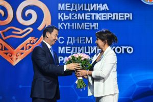 ВЫСОКАЯ ГОСУДАРСТВЕННАЯ НАГРАДА – ПРИЗНАНИЕ МНОГОЛЕТНЕГО ТРУДА