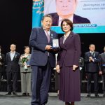 Врач ГКБ №1 Алматы Булат Шалекенов награждён орденом «Құрмет»